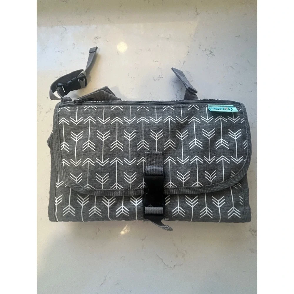 Kopi Baby Diaper Changing Station Clutch‎ Bag Gray White Arrow Print Portable